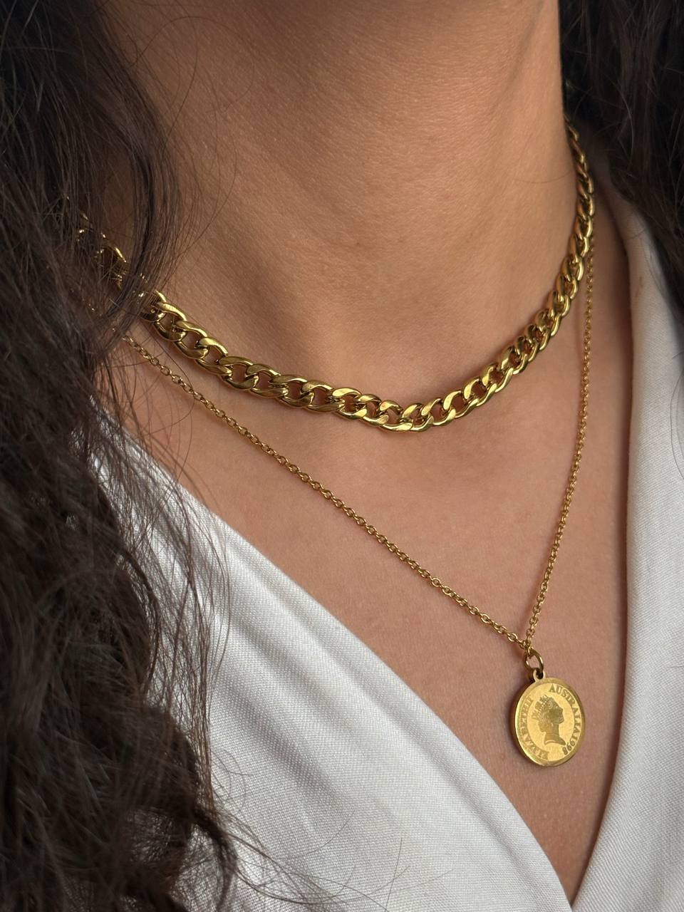 گردنبند دولاین الیزابت و کارتیر