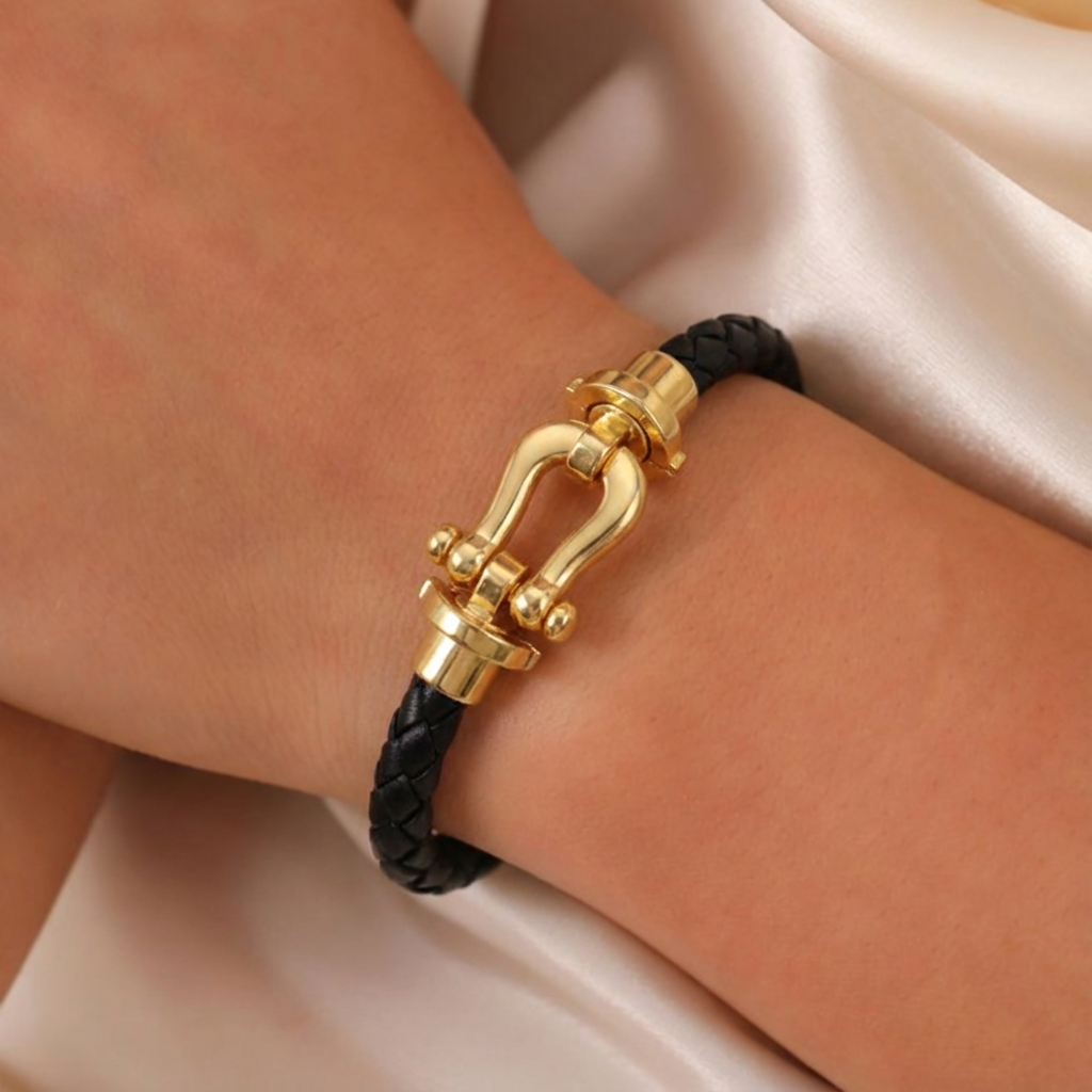 دستبند چرم امگا